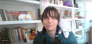 Με αφορμή την Παγκόσμια Ημέρα Παιδικού Βιβλίου που το 2020 βρήκε τους συγγραφείς, αλλά και τους αναγνώστες, σε εγκλεισμό, λόγω Covid 19.